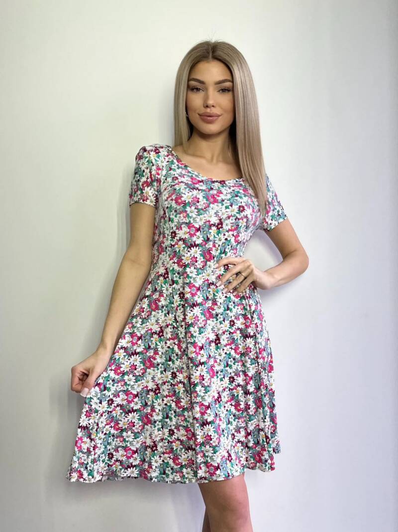 Sukienki damskie (Polska produkt) Roz 38-44 Paczka 5 szt /1 Kolor 1